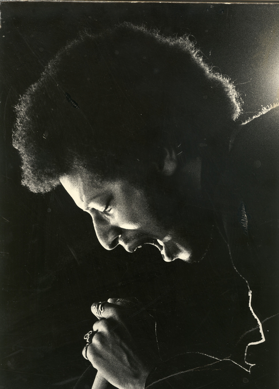 Fotografi fra Den Nationale Scenes produksjon Hair  (1970).