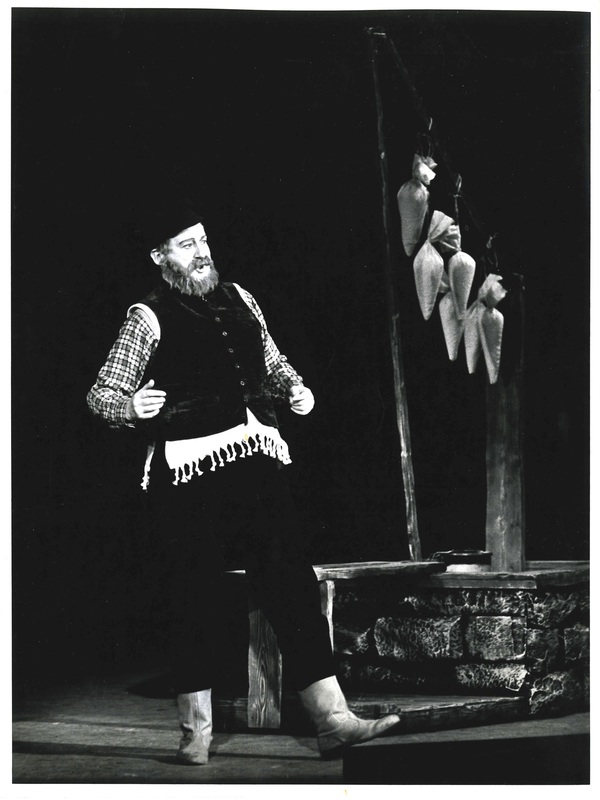 Photo from The National Stage's production Fiddler on the Roof (1967)