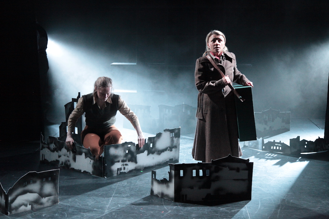 Fotografi fra Theater Corpus og Teater Innlandets produksjon Simplicissimus (2021).