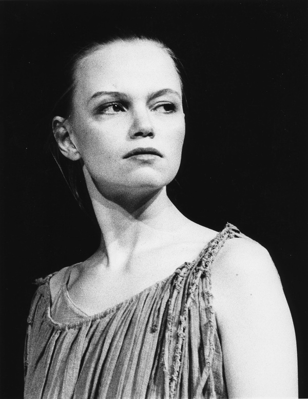 Photo from the Perleporten Teatergruppe production The last cry (1983).