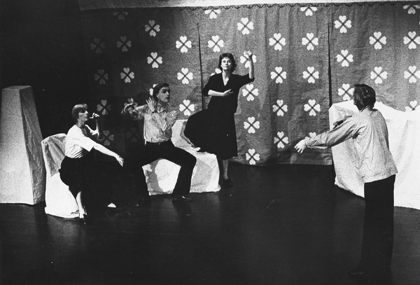 Photo from the Perleporten Teatergruppe production Klassebilde* (Yearbook Photo) (1978)