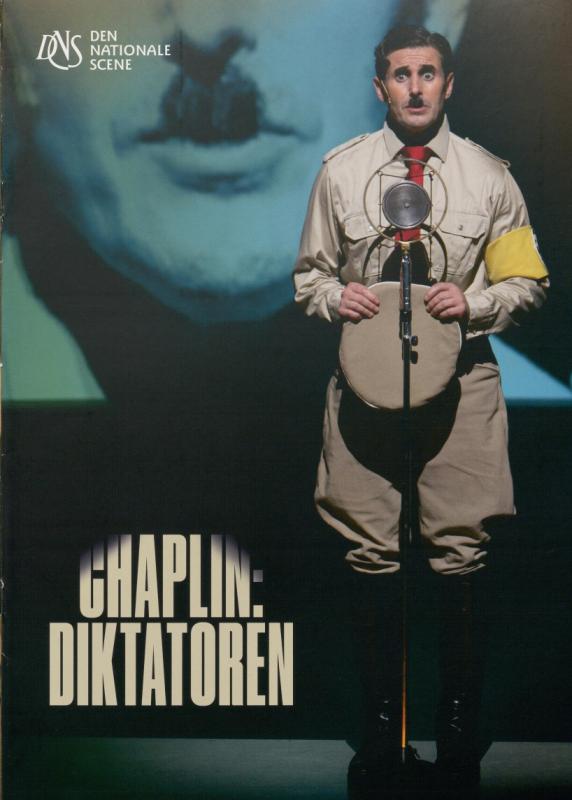 Forestillingsprogram til Den Nationale Scenes produksjon Chaplin: Diktatoren (2023).